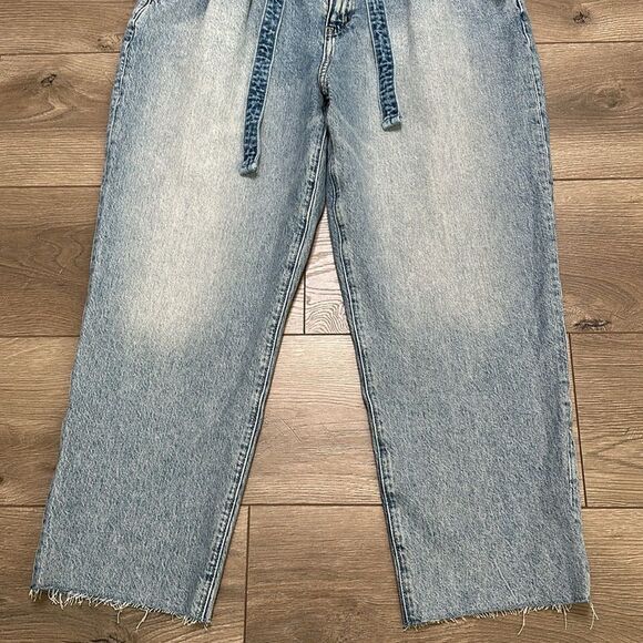 Abercrombie & Fitch‎ High Rise Cropped Mom Jeans Paper Bag Waist Size 31 - Picture 3 of 12